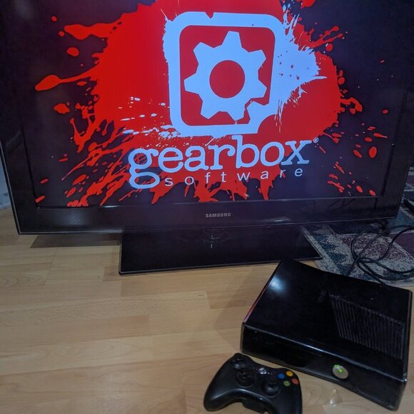 Xbox 360 Slim Model 1439 250GB Console with controller and cables - Tested - Picture 8 of 8